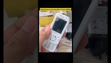 Unboxing a Vintage Sony Smartphone: A Technological Art of Nostalgia Unboxing a Vintage Sony Smartphone: A Technological Art of Nostalgia