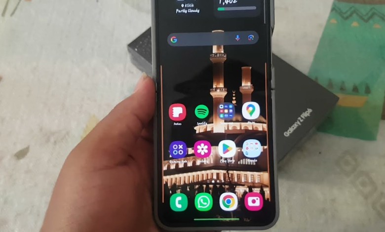 Samsung Galaxy Z Flip 6: How to Sync or Unsync Samsung Galaxy Z Flip 6: How to Sync or Unsync
