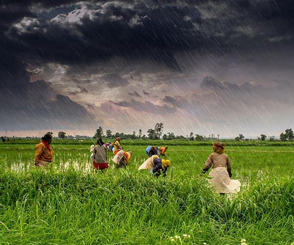అంతకుముందు వర్షం రావడంతో భారతీయ రుతుపవనాలు ముంబైని కొట్టాడు అంతకుముందు వర్షం రావడంతో భారతీయ రుతుపవనాలు ముంబైని కొట్టాడు