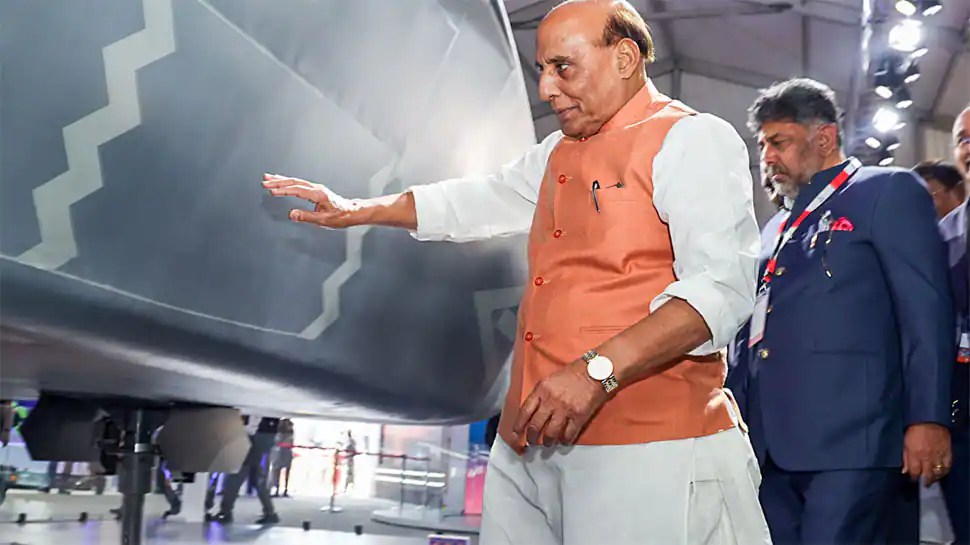 మినీ రాటోనా హోదాను పొందడానికి ఈ 3 డిఫెన్సివ్ పిఎస్యులు. రాజ్నాథ్ సింగ్ ఆమోదం ఇస్తాడు మినీ రాటోనా హోదాను పొందడానికి ఈ 3 డిఫెన్సివ్ పిఎస్యులు. రాజ్నాథ్ సింగ్ ఆమోదం ఇస్తాడు