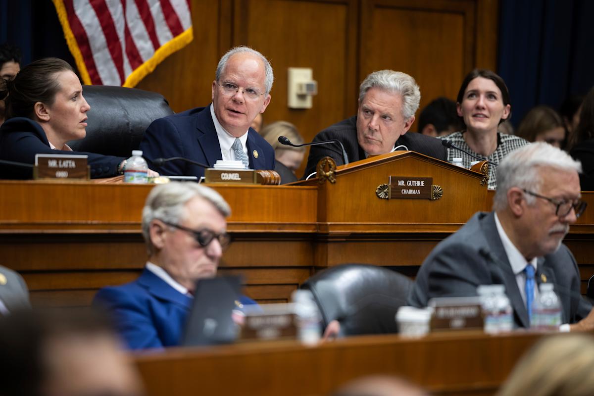 Die GOP -Megabill ist für einige Republikaner voller Überraschungen gefüllt Die GOP -Megabill ist für einige Republikaner voller Überraschungen gefüllt