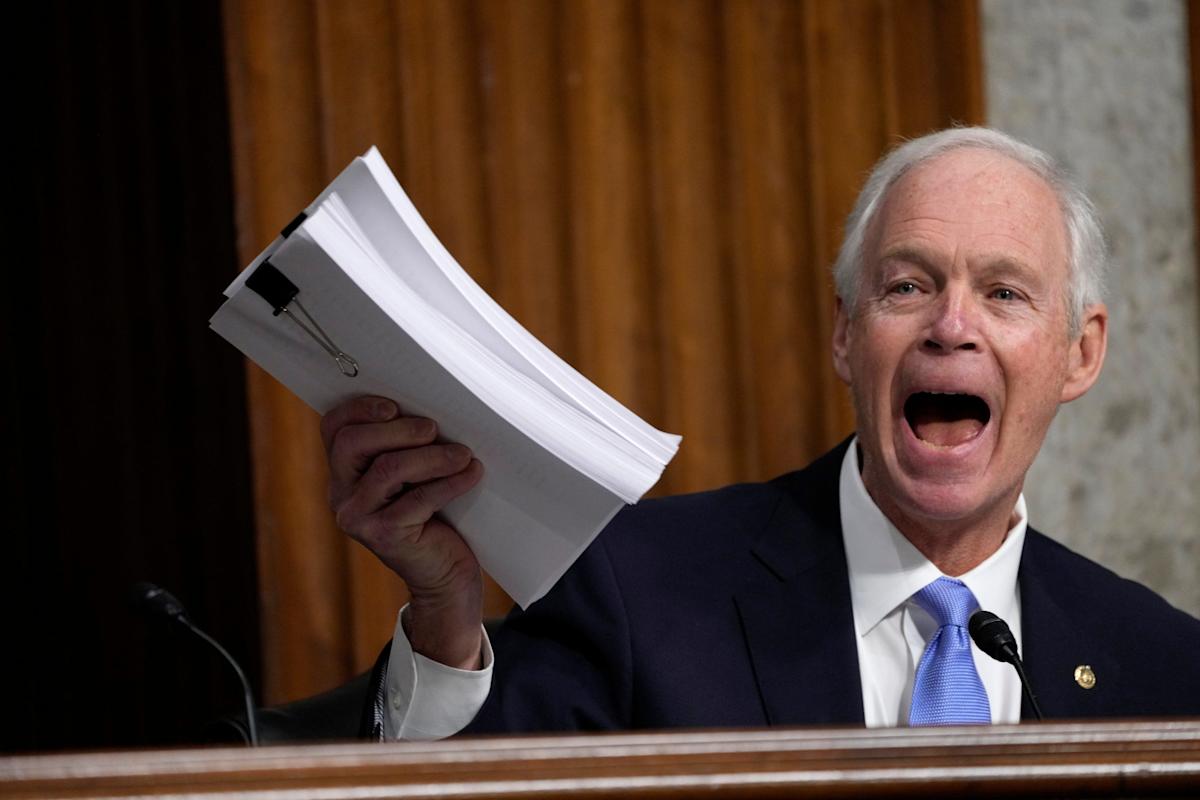 El senador del Partido Republicano llega al proyecto de ley de impuestos de Trump, dice que hay ’suficientes‘ votos republicanos para ‚detener el proceso‘ El senador del Partido Republicano llega al proyecto de ley de impuestos de Trump, dice que hay ’suficientes‘ votos republicanos para ‚detener el proceso‘