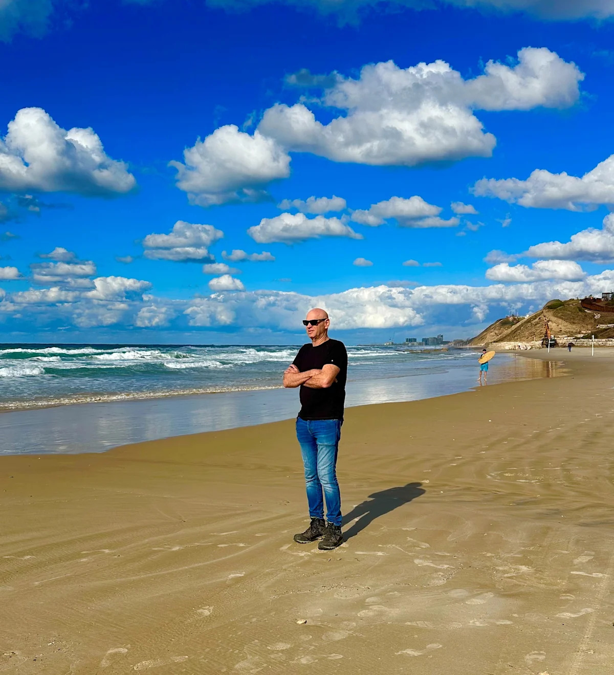 TIFF Pulls Einladung zum Dokumentarfilm „The Road zwischen uns“ am 7. Oktober; Filmemacher sagen, Fest habe „seine eigene Programmierung zensiert“ TIFF Pulls Einladung zum Dokumentarfilm „The Road zwischen uns“ am 7. Oktober; Filmemacher sagen, Fest habe „seine eigene Programmierung zensiert“