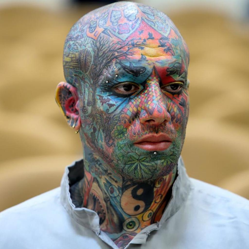 El rapero iraní Tataloo una vez apoyó a un candidato presidencial de línea dura. Ahora se enfrenta a la ejecución El rapero iraní Tataloo una vez apoyó a un candidato presidencial de línea dura. Ahora se enfrenta a la ejecución