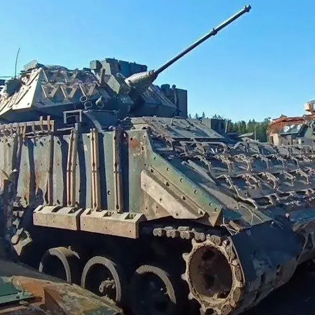 M2 Bradley Fighting Vehicle erscheint in Russland mit lokal hergestellter 30 -mm -Kanone M2 Bradley Fighting Vehicle erscheint in Russland mit lokal hergestellter 30 -mm -Kanone