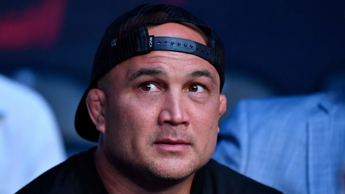 UFC -Legende BJ Penn seit dem fünften Mal seit dem Memorial Day Weekend inmitten von Imposter Family Saga verhaftet UFC -Legende BJ Penn seit dem fünften Mal seit dem Memorial Day Weekend inmitten von Imposter Family Saga verhaftet