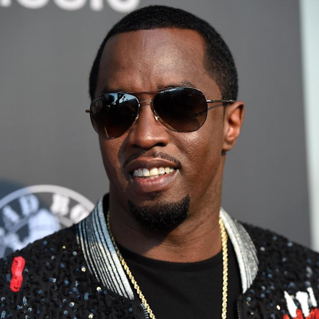 Sean ‚Diddy‘ Combs ‚Ex-Girlfriend sagt, sie habe drei Tage lang geweint, nachdem sie Cassies Klage gelesen hatte Sean ‚Diddy‘ Combs ‚Ex-Girlfriend sagt, sie habe drei Tage lang geweint, nachdem sie Cassies Klage gelesen hatte