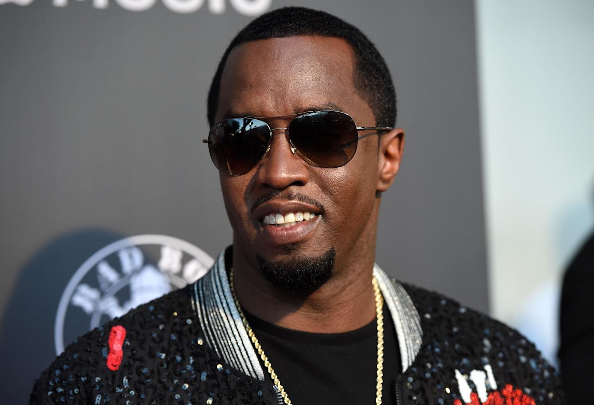 Sean ‚Diddy‘ Combs ‚Ex-Girlfriend sagt, sie habe drei Tage lang geweint, nachdem sie Cassies Klage gelesen hatte Sean ‚Diddy‘ Combs ‚Ex-Girlfriend sagt, sie habe drei Tage lang geweint, nachdem sie Cassies Klage gelesen hatte