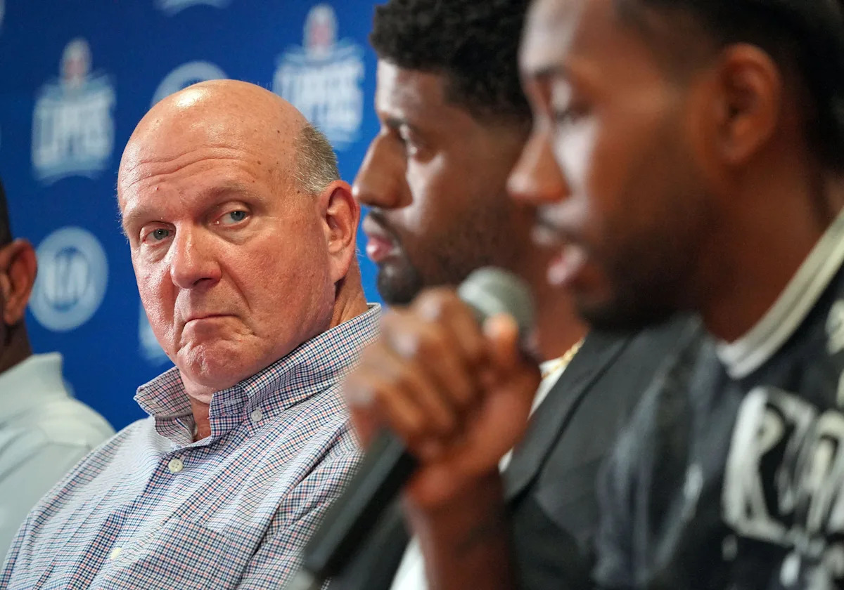 Clippers, Steve Ballmer hat angeblich mehrmals Geld an das Aspiration geschickt, bevor Kawhi Leonard Zahlungen Clippers, Steve Ballmer hat angeblich mehrmals Geld an das Aspiration geschickt, bevor Kawhi Leonard Zahlungen