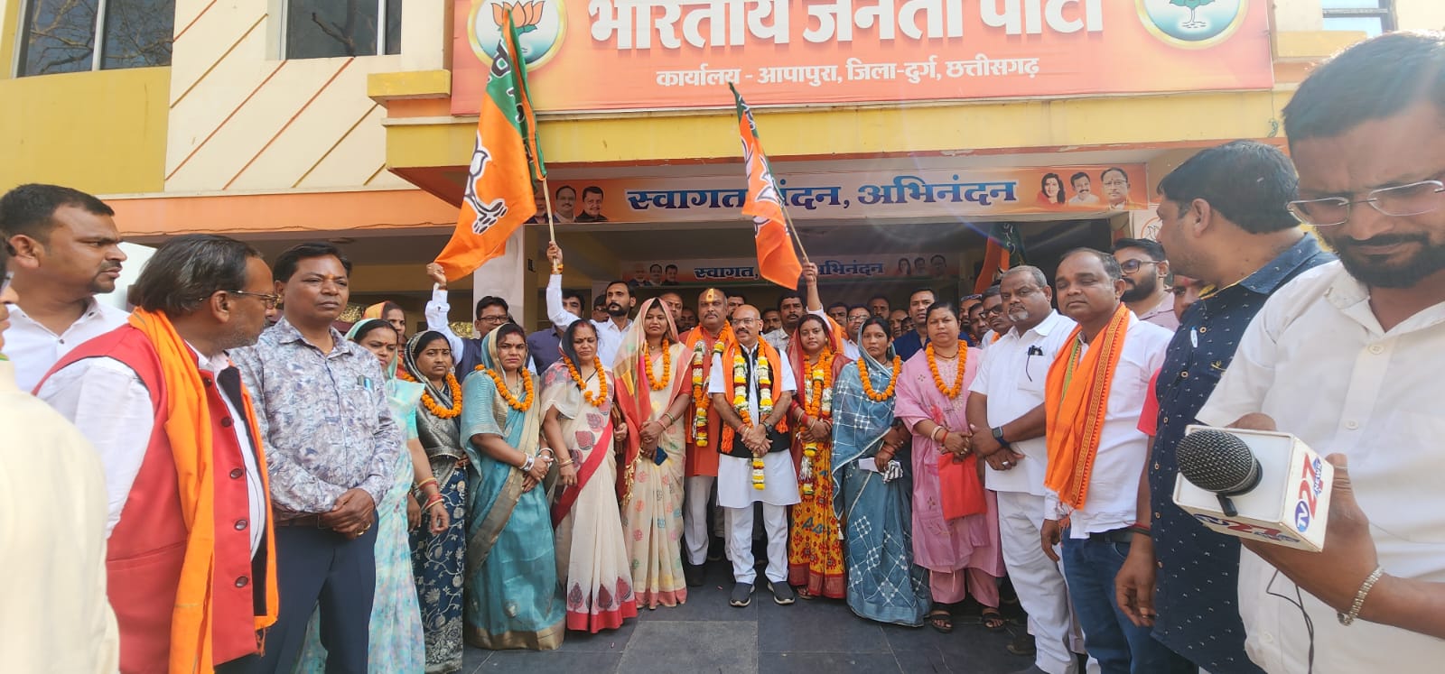 दुर्ग जनपद अध्यक्ष बनाने में ललित चंद्राकर ने निभाया अहम रोल, सारे सदस्यों को किया एकजुट दुर्ग जनपद अध्यक्ष बनाने में ललित चंद्राकर ने निभाया अहम रोल, सारे सदस्यों को किया एकजुट
