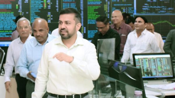 छत्तीसगढ़ स्टेट पाॅवर कंपनीज के नवनियुक्त अध्यक्ष डाॅ. रोहित यादव पहुंचे स्टेट लोड डिस्पैच सेंटर… छत्तीसगढ़ स्टेट पाॅवर कंपनीज के नवनियुक्त अध्यक्ष डाॅ. रोहित यादव पहुंचे स्टेट लोड डिस्पैच सेंटर…