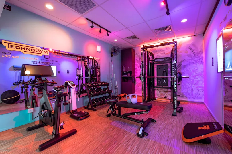 Lose unwanted body fat with weightlifting, plus safety and dietary tips from a fitness trainer Lose unwanted body fat with weightlifting, plus safety and dietary tips from a fitness trainer