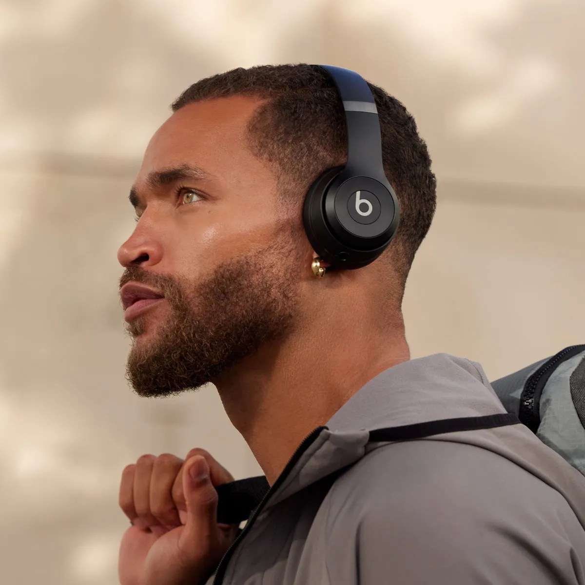 Audífonos inalámbricos Beats Solo 4 – Negro mate