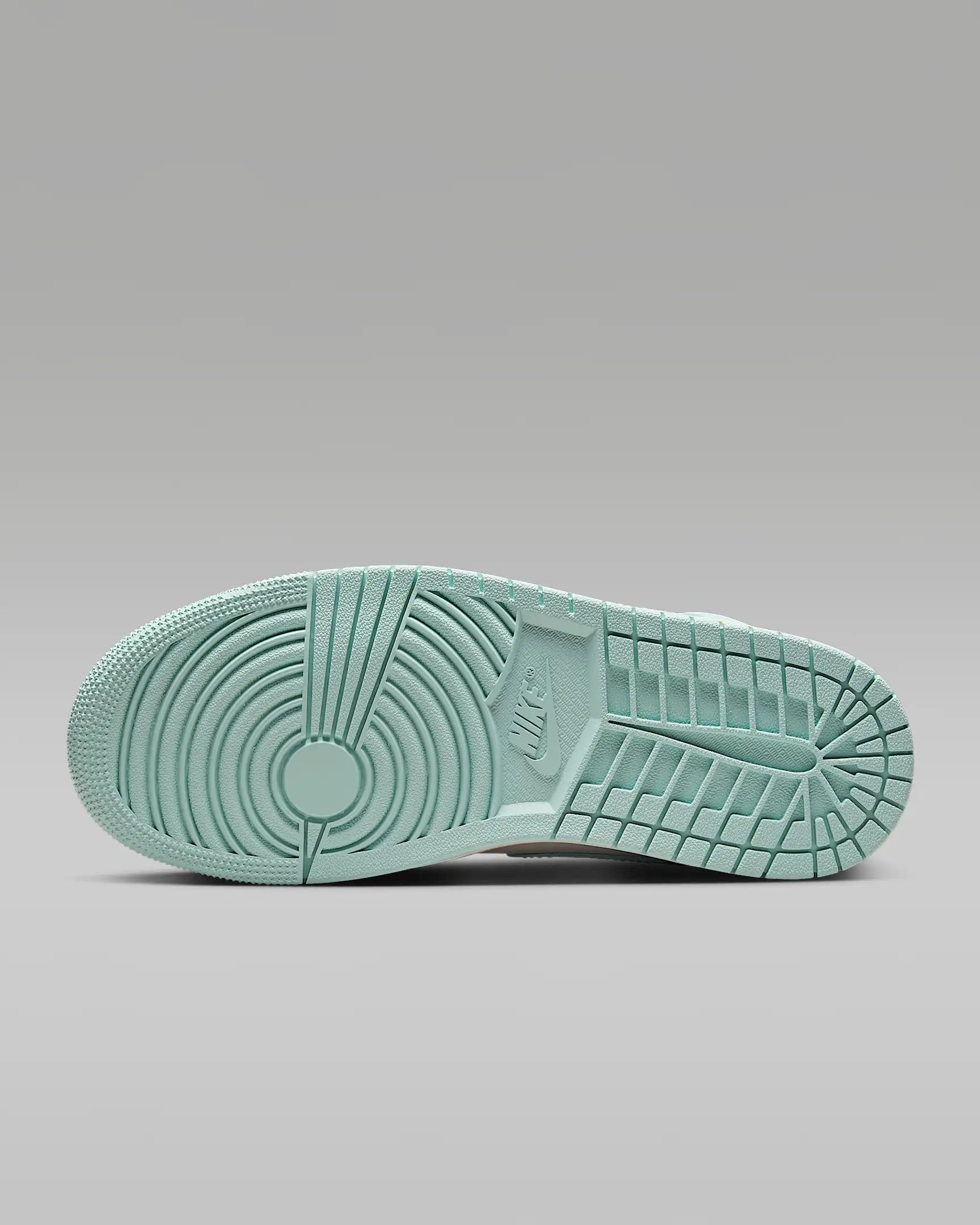 Tenis para mujer Air Jordan 1 Mid – Blanco