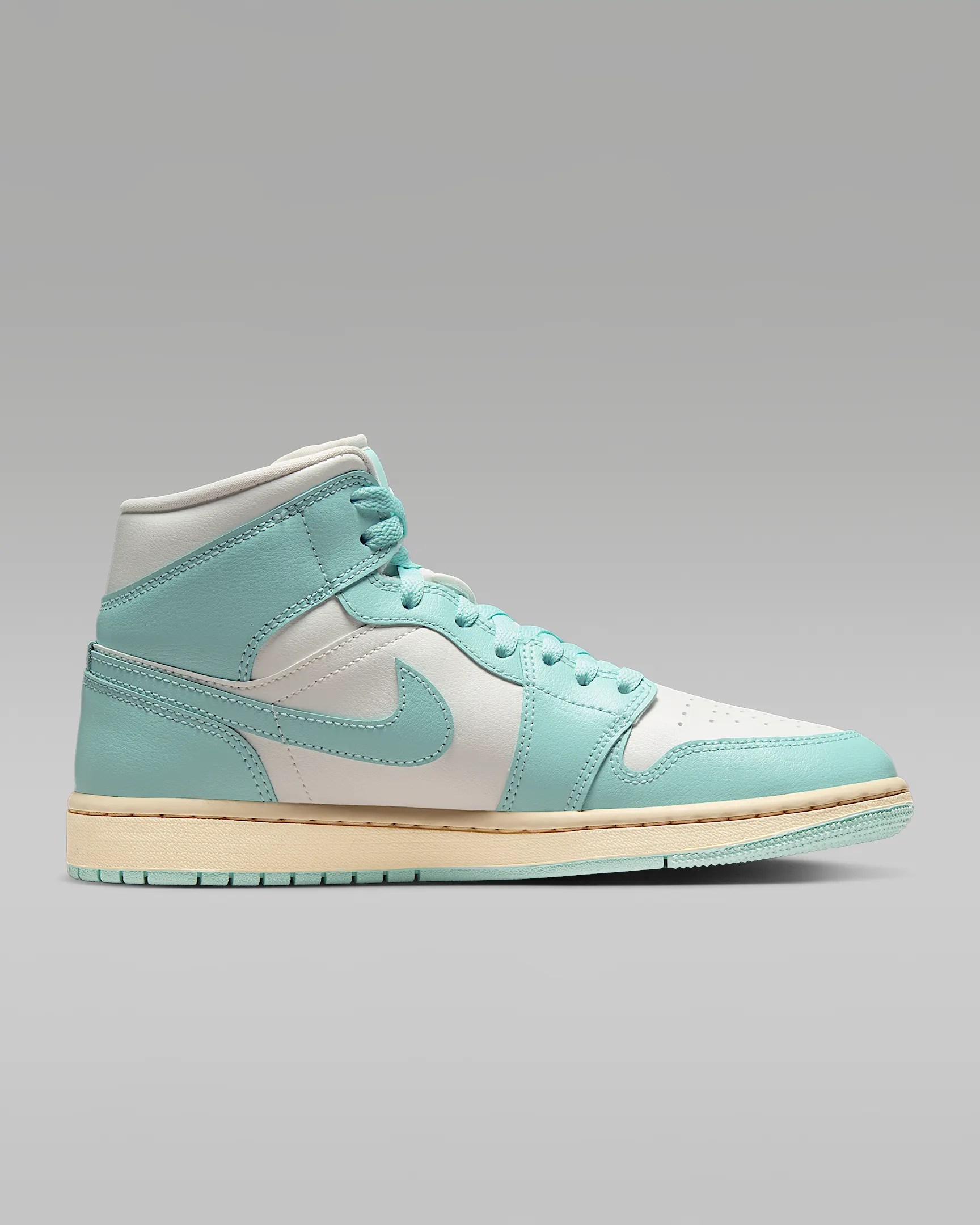 Tenis para mujer Air Jordan 1 Mid – Blanco