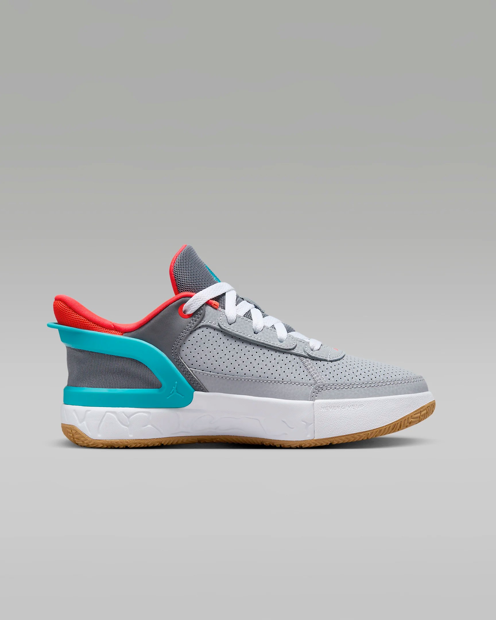 Tenis para niños grandes Jordan DAY1 EO – Gris