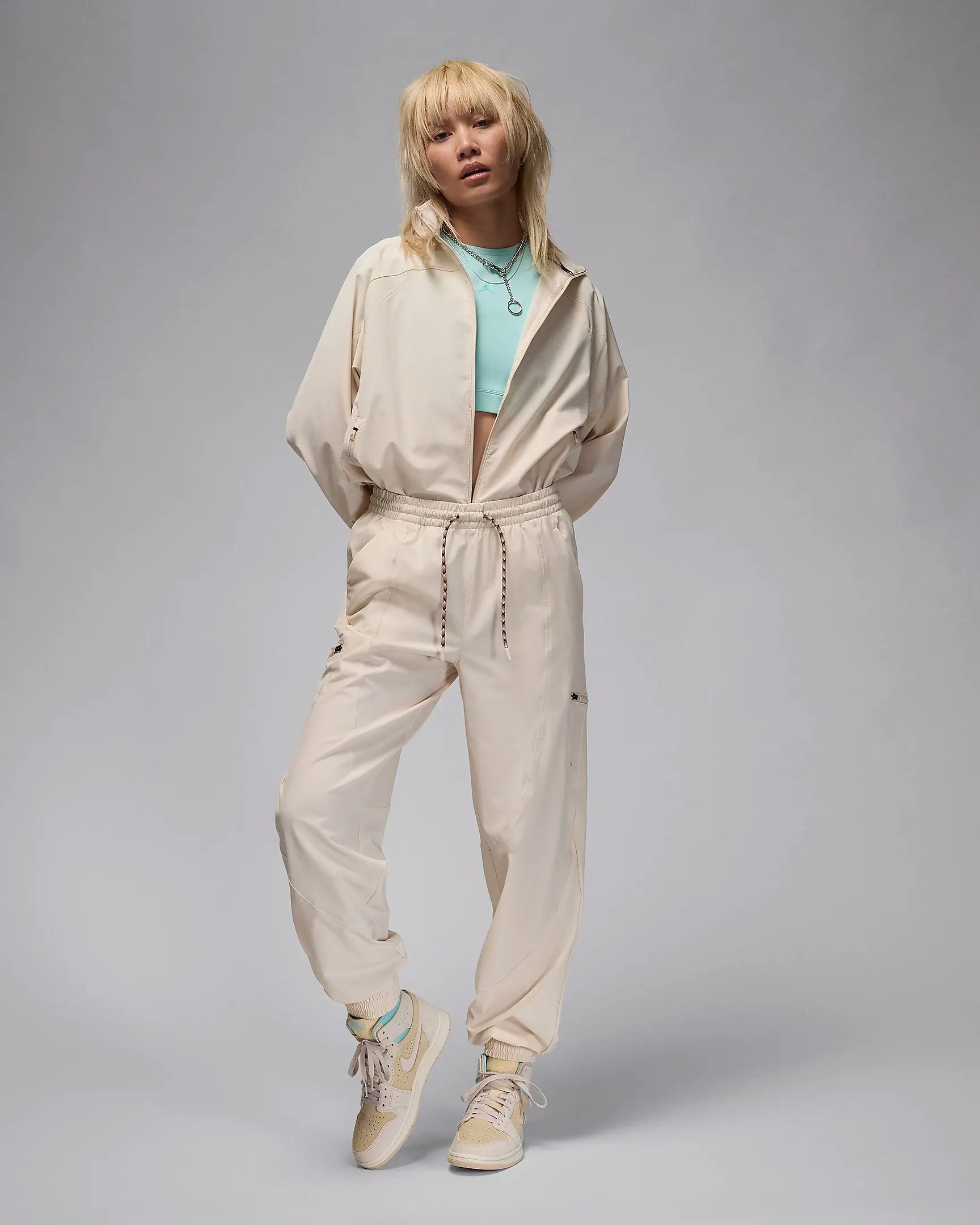 Tenis para mujer Air Jordan 1 Zoom CMFT 2 – Blanco