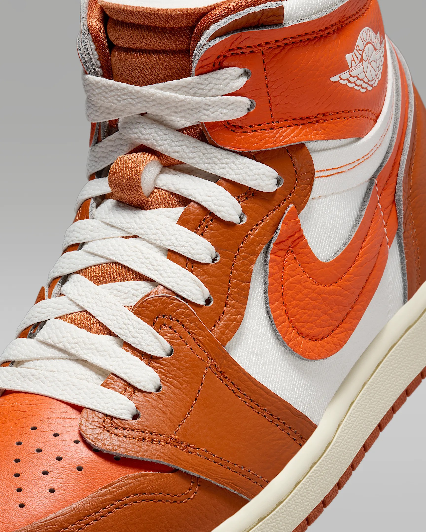 Tenis para mujer Air Jordan 1 High Method of Make – Naranja
