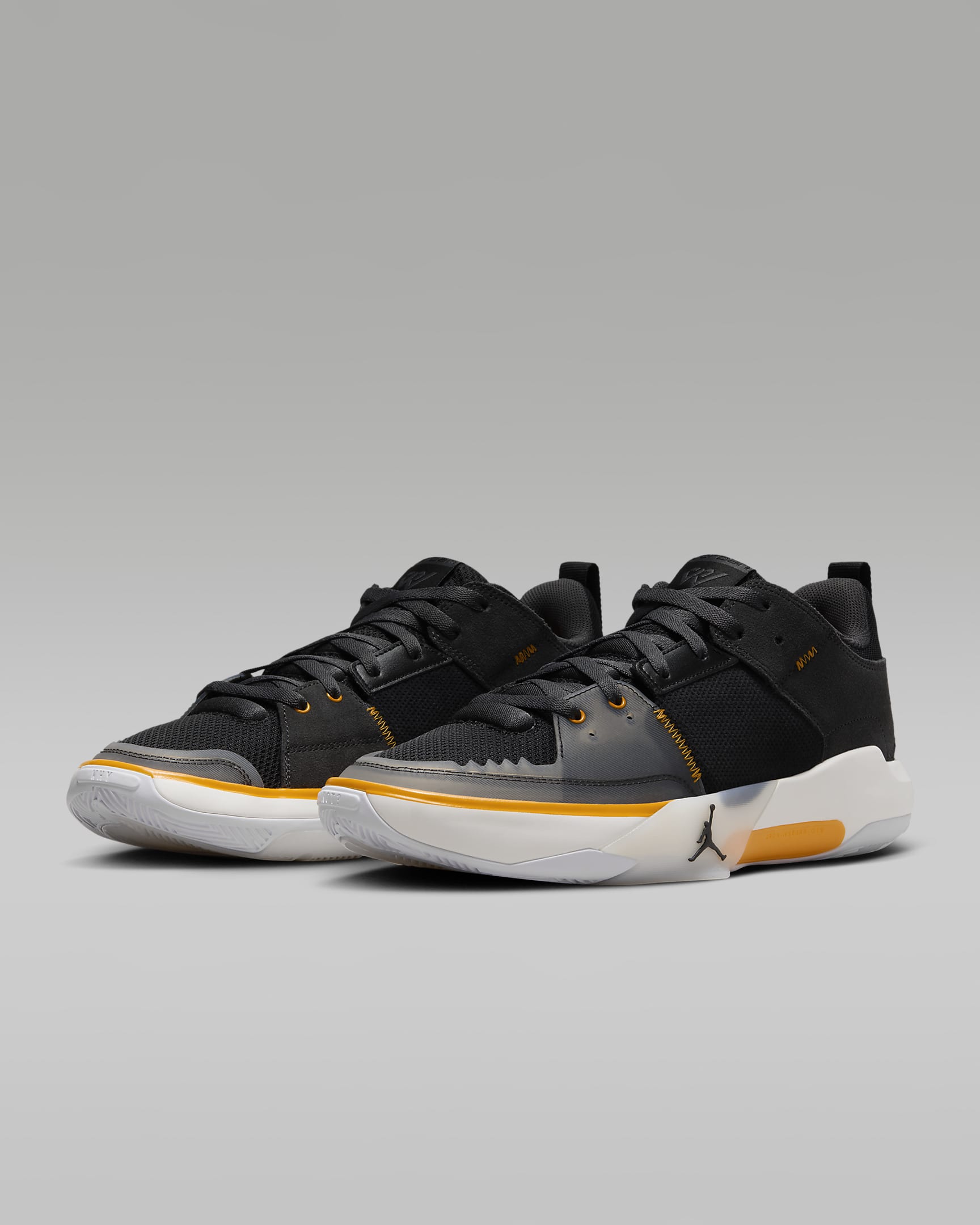 Tenis de básquetbol Jordan One Take 5 – Negro