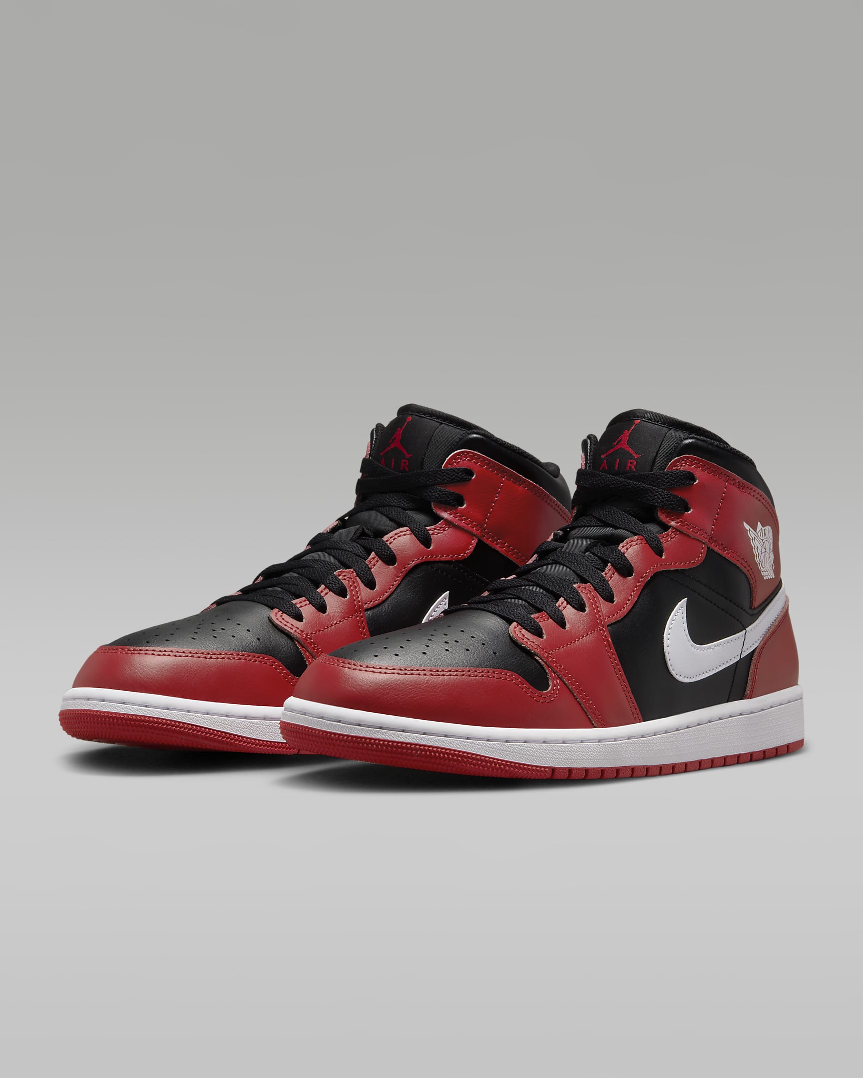 Calzado para hombre Air Jordan 1 Mid – Negro