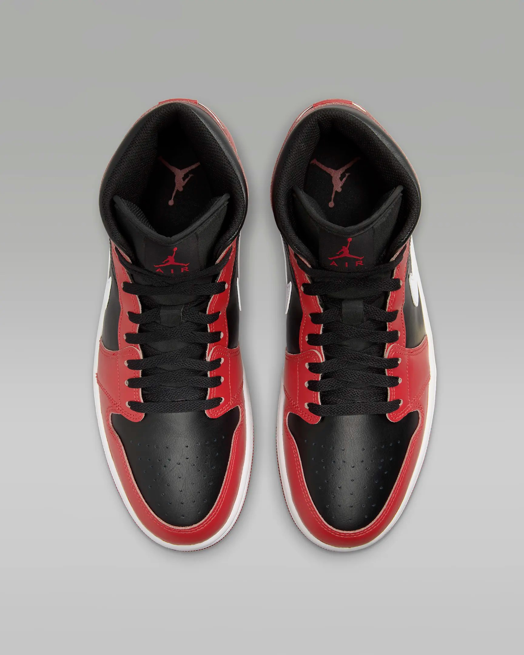 Calzado para hombre Air Jordan 1 Mid – Negro