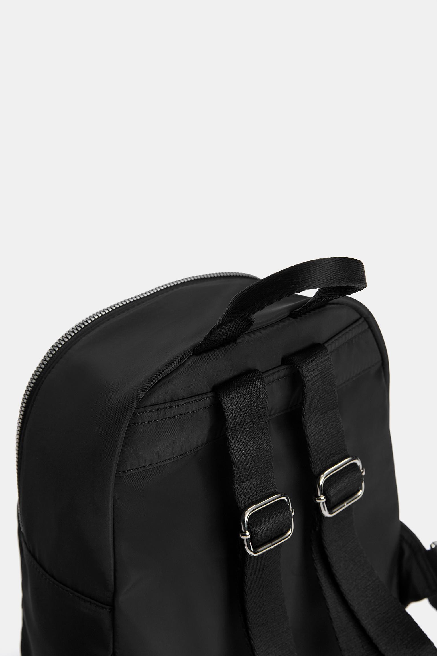 Mini mochila negra nylon – PULL&BEAR