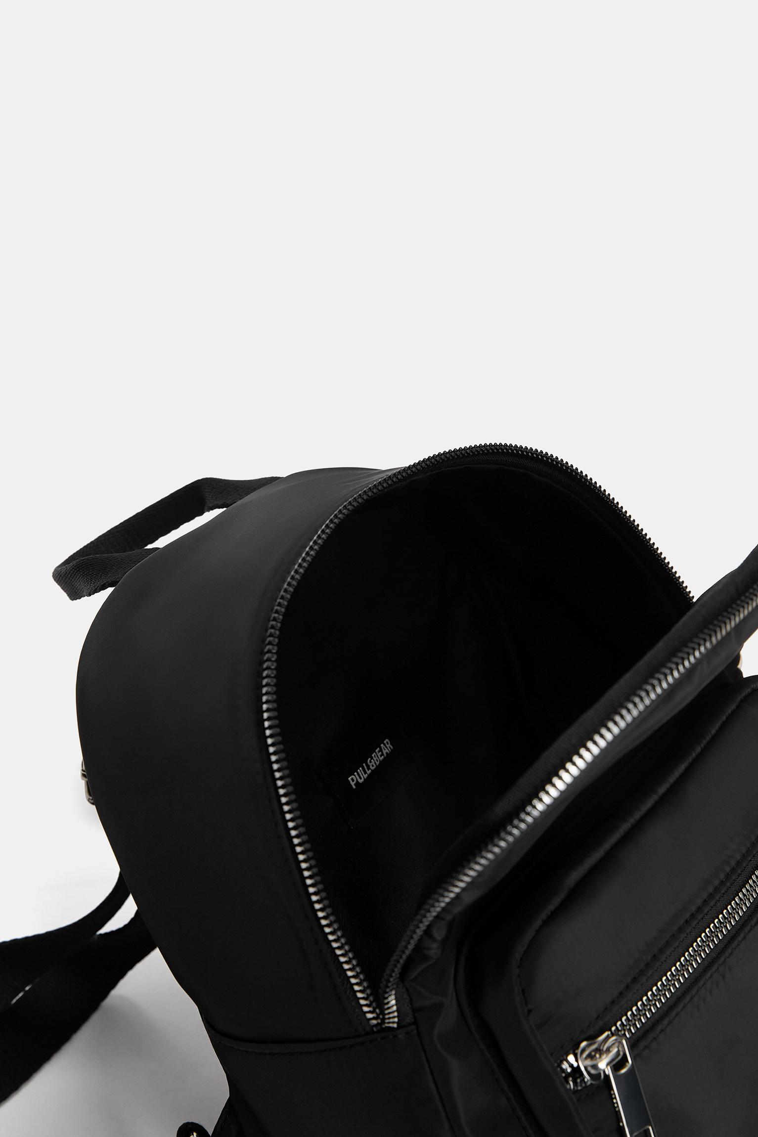 Mini mochila negra nylon – PULL&BEAR