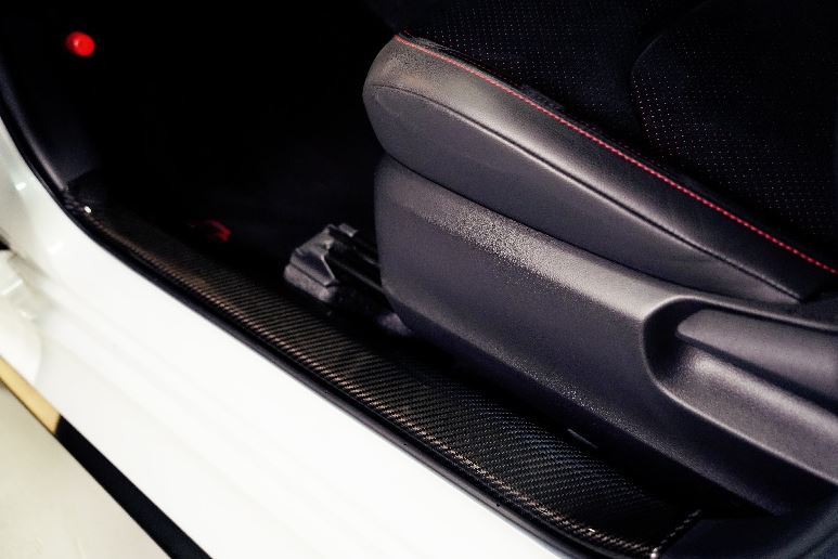 TOMS GR Yaris Carbon Scuff Plate Dry Carbon