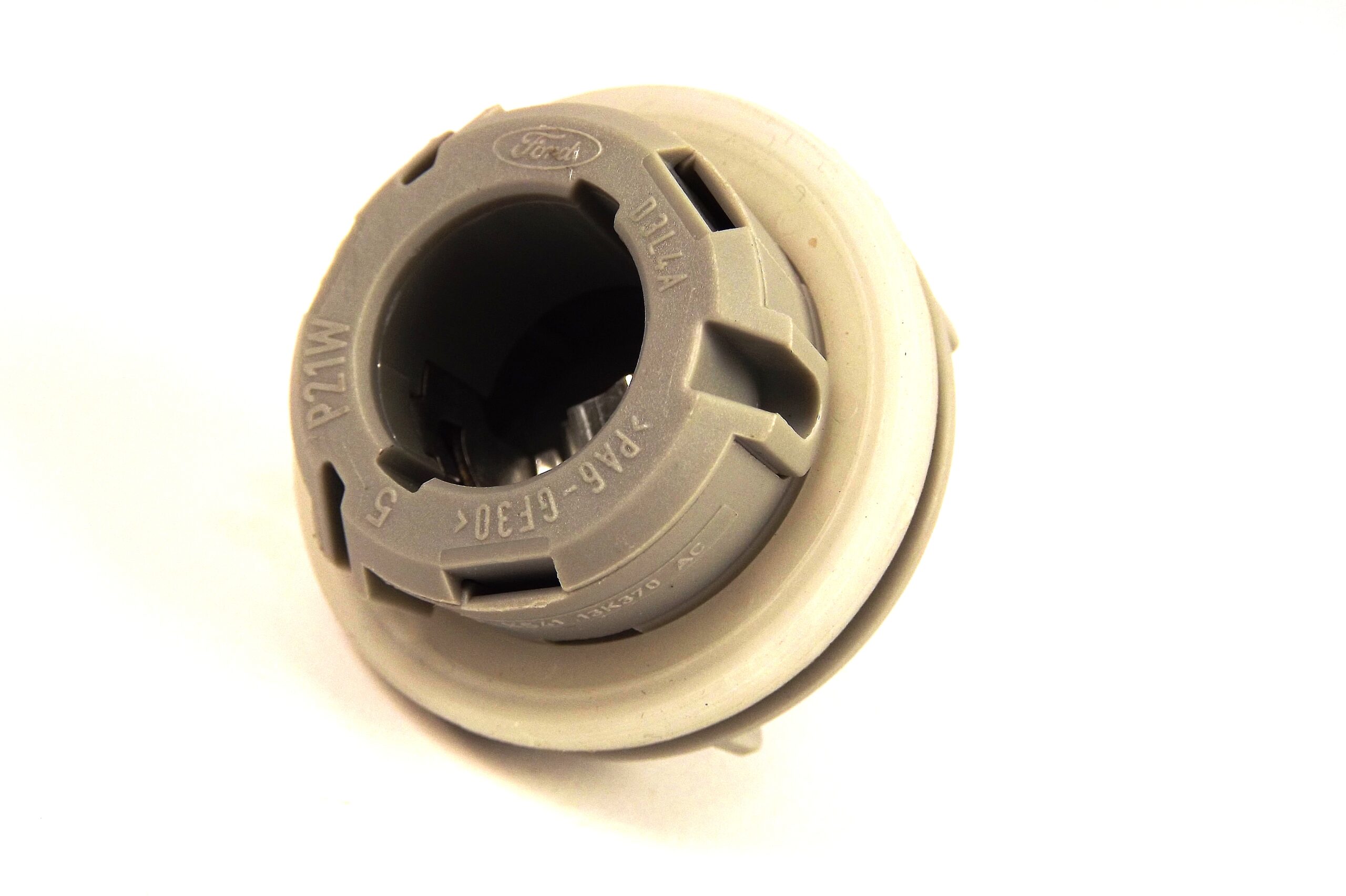 FORD Mk1 Focus RS Fog light bulb holder