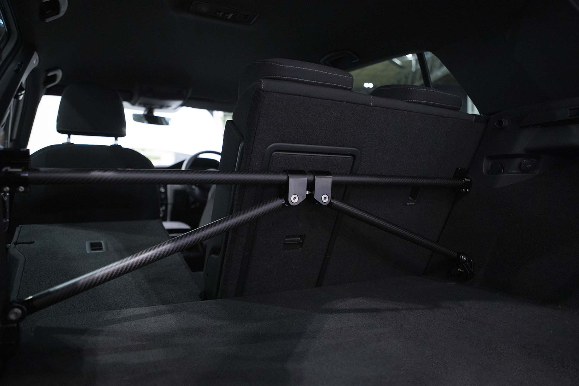 Racingline Carbon Rear Brace Golf 7 GTi