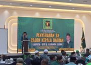 SAH! DPP PPP SERAHKAN 10 SK REKOMENDASI CALON KEPALA DAERAH KALSEL SAH! DPP PPP SERAHKAN 10 SK REKOMENDASI CALON KEPALA DAERAH KALSEL