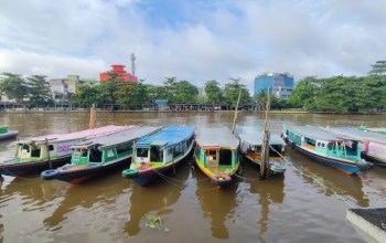 Ikasuda Kalselteng Tolak Pengalihan Wewenang Angkutan Sungai ke KSOP Banjarmasin Ikasuda Kalselteng Tolak Pengalihan Wewenang Angkutan Sungai ke KSOP Banjarmasin