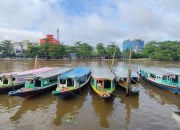 Ikasuda Kalselteng Tolak Pengalihan Wewenang Angkutan Sungai ke KSOP Banjarmasin Ikasuda Kalselteng Tolak Pengalihan Wewenang Angkutan Sungai ke KSOP Banjarmasin