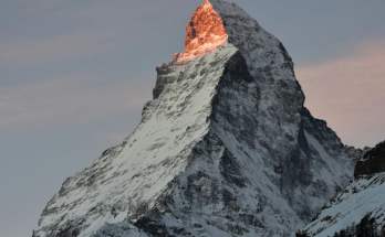 Five skiers found dead near the Swiss-Italian border in the Alps of Valais
Haris Edu Five skiers found dead near the Swiss-Italian border in the Alps of Valais
Haris Edu