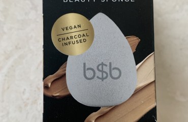 Billion Dollar Beauty Charcoal Infused Blender Sponge MAKEUP FULL Sz RET SEAL Billion Dollar Beauty Charcoal Infused Blender Sponge MAKEUP FULL Sz RET SEAL
