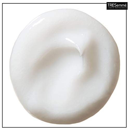 TRESemmé Flawless Curls Moisturizing Conditioner For Curly Hair Formulated With Pro Style Technology 28oz