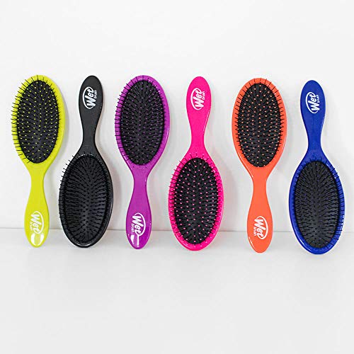 Wet Brush Original Detangler – Black – Exclusive Ultra-soft IntelliFlex Bristles – Glide Through Tangles With Ease For…