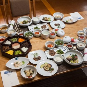 일본에선 “비위생적”이라 외면하는데… 한국선 전통 밥상에 오릅니다 일본에선 “비위생적”이라 외면하는데… 한국선 전통 밥상에 오릅니다