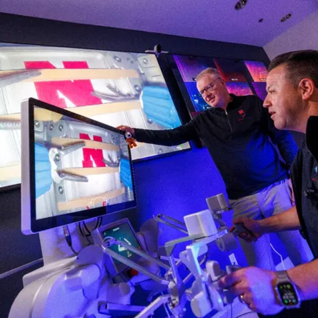 Building a better robot: How Virtual Incision plans to challenge Intuitive Building a better robot: How Virtual Incision plans to challenge Intuitive