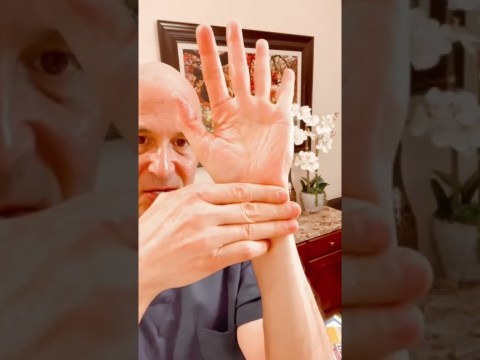 Push 1 Point For Stomachache, Nausea, Bloating, or Gas! Dr. Mandell Push 1 Point For Stomachache, Nausea, Bloating, or Gas! Dr. Mandell