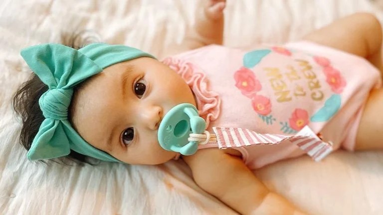 Best Pacifiers for Newborns: Top Choices for 2025 Best Pacifiers for Newborns: Top Choices for 2025