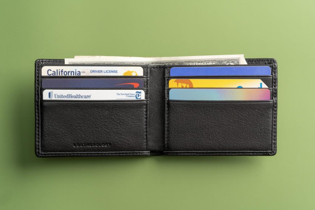 Best Ultra Slim Wallets: Top Picks for 2025’s Must-Have Accessories Best Ultra Slim Wallets: Top Picks for 2025’s Must-Have Accessories