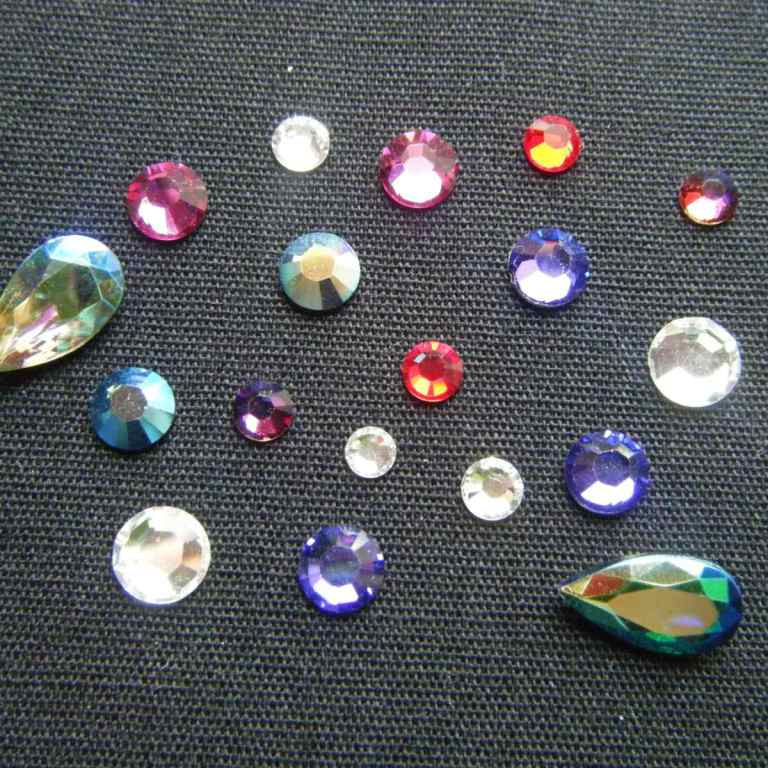 Best Rhinestones for Clothing: Top Picks for 2025 Fashion Trends Best Rhinestones for Clothing: Top Picks for 2025 Fashion Trends