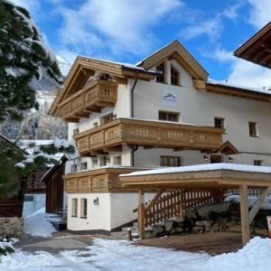 Chalet-appartement Alpine Lodge - 8-11 personen Chalet-appartement Alpine Lodge - 8-11 personen