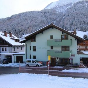 Chalet Eisfall inclusief catering - 12-13 personen Chalet Eisfall inclusief catering - 12-13 personen