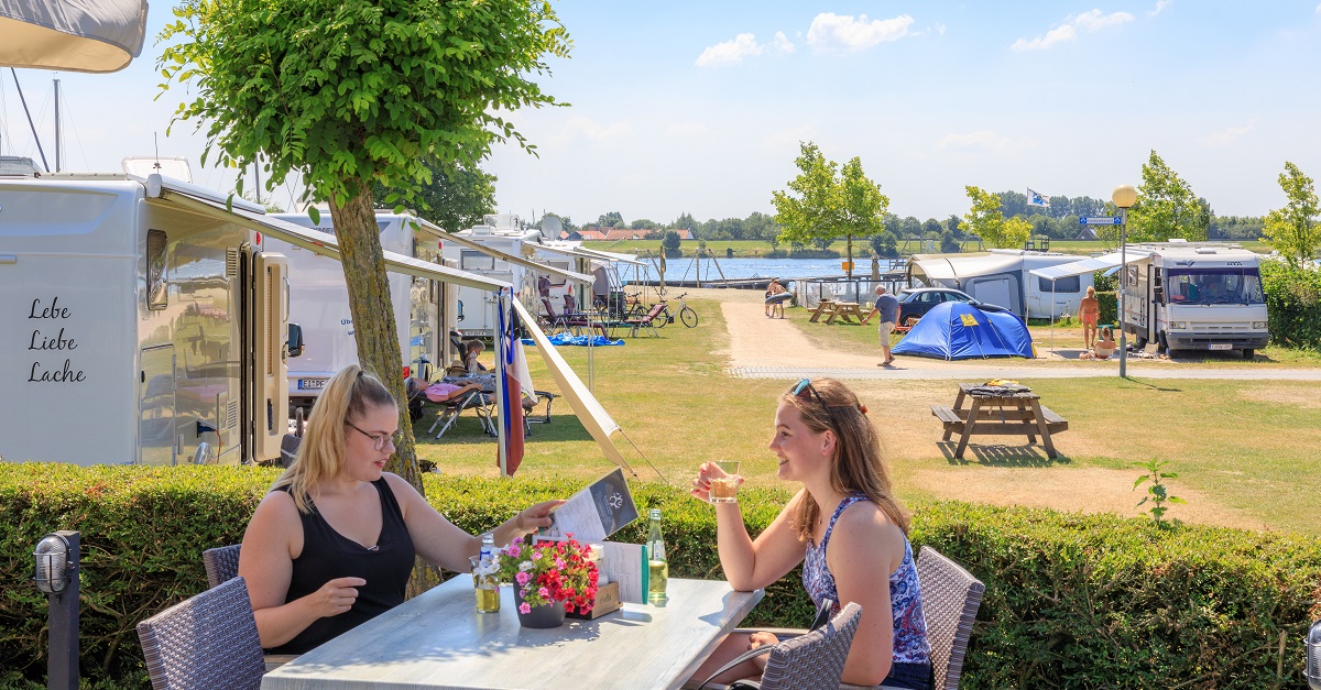 Camping en Villapark De Paardekreek