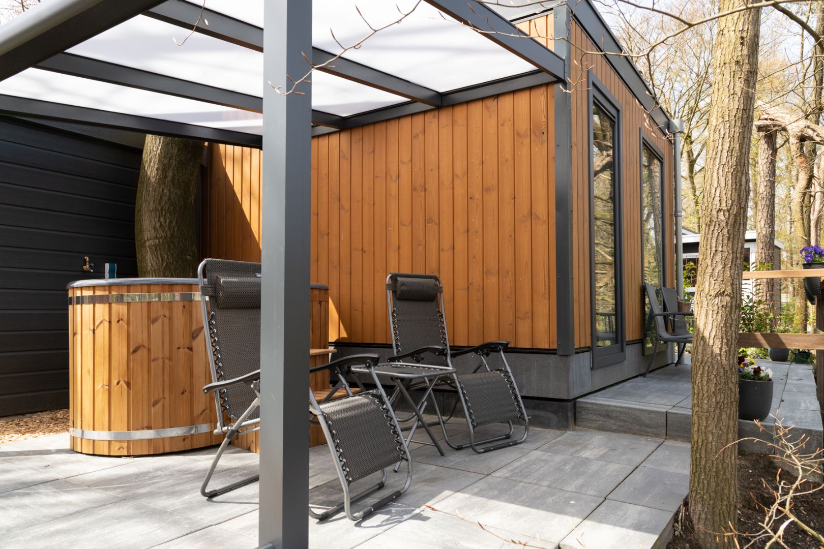 Tiny house met spa voor 2 personen op recreatiepark in Uddel - Image 8