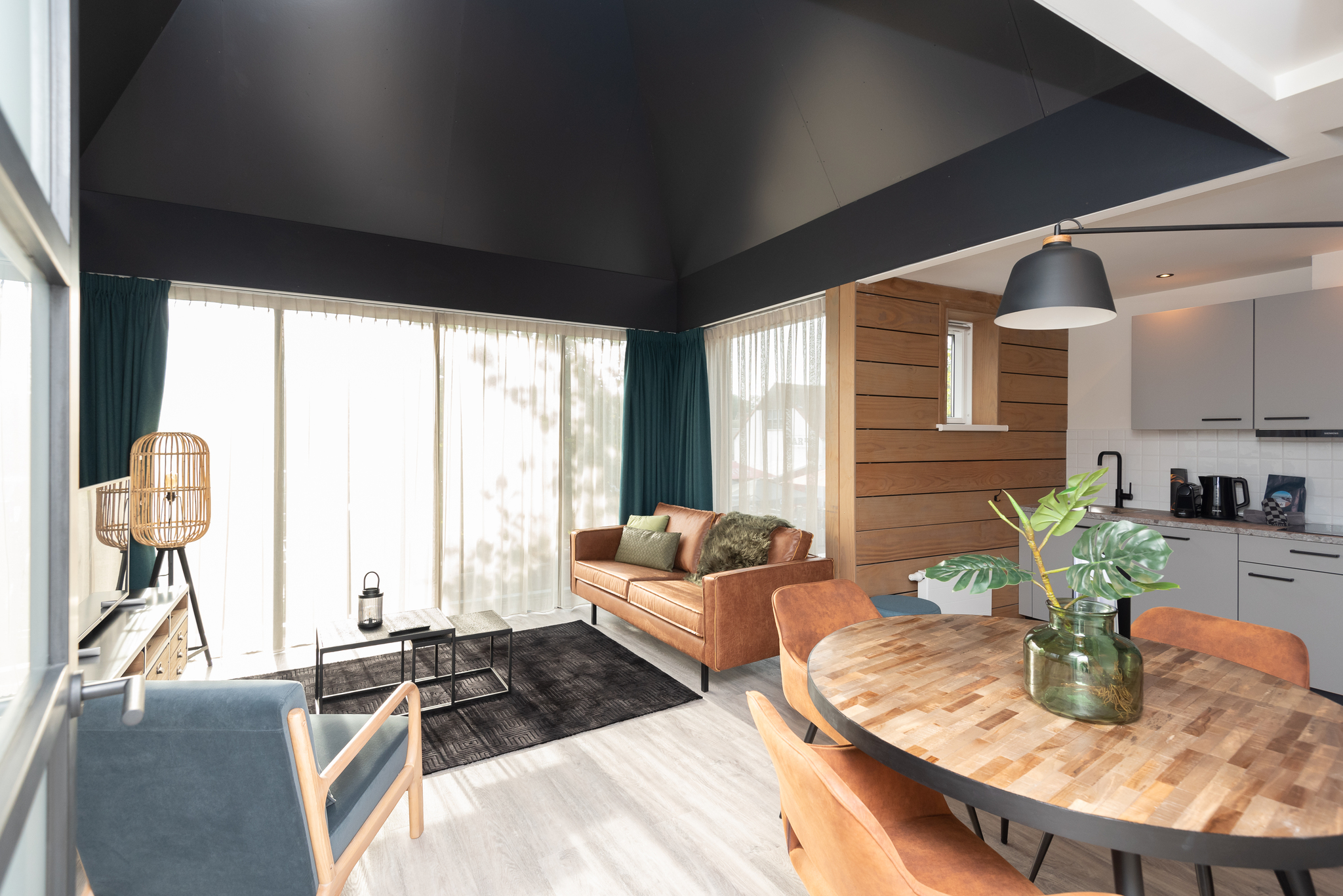 Luxe apt - Jan van Renesseweg 1 