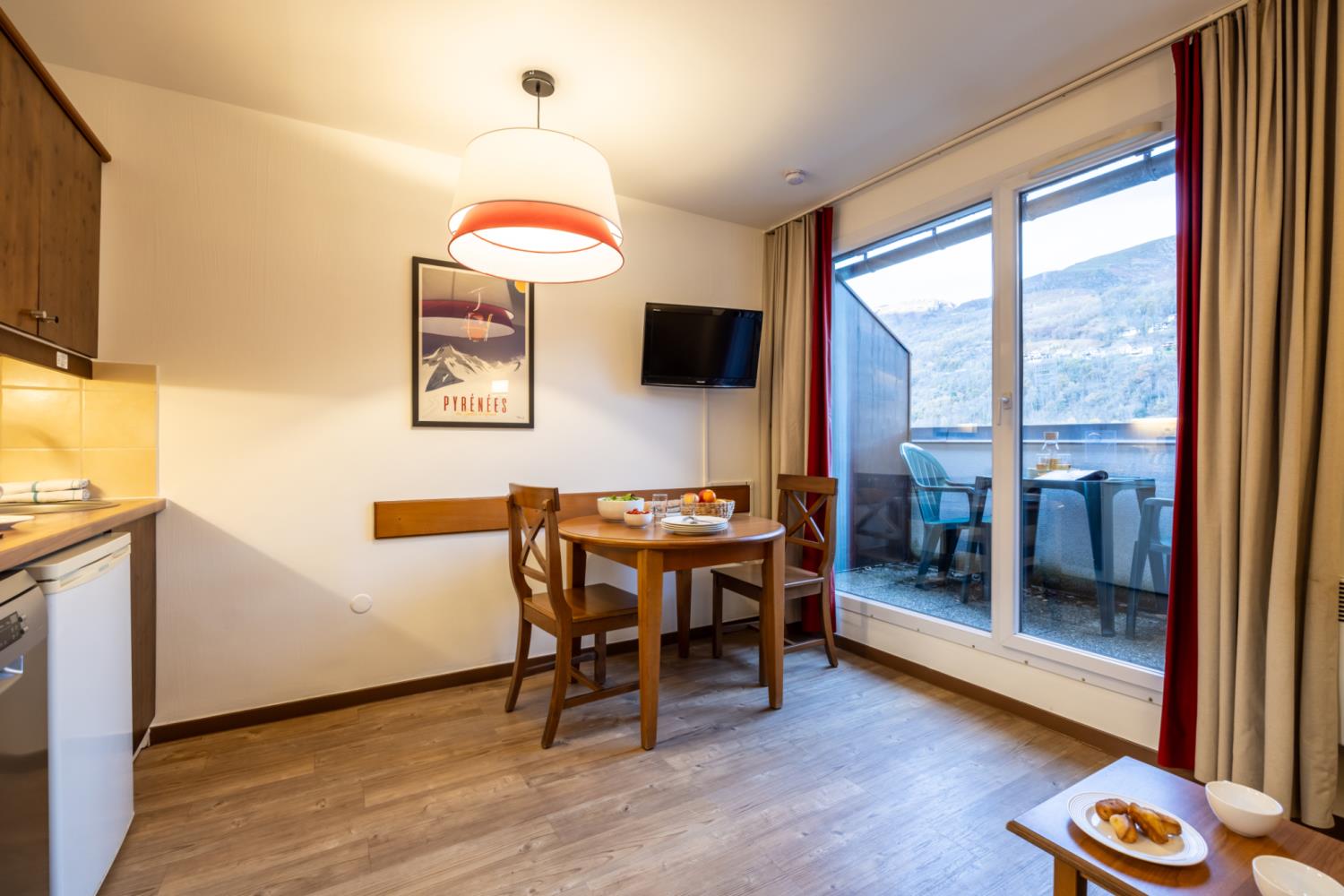 Les Trois Domaines S2