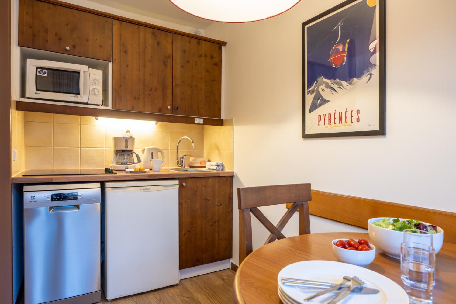 Les Trois Domaines S2